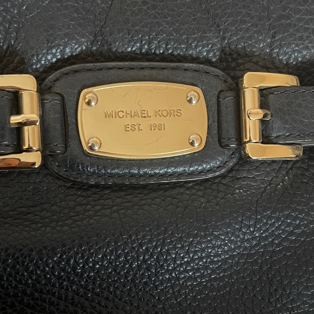 Michael Kors Dark Blue Hamilton Crossbody Bag with Gold Accents - Picture 2 of 15